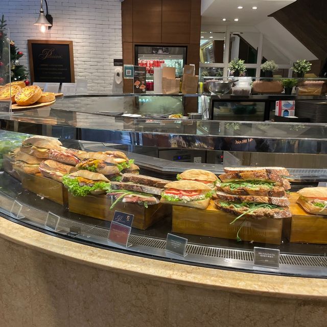 利東街輕食三文治店