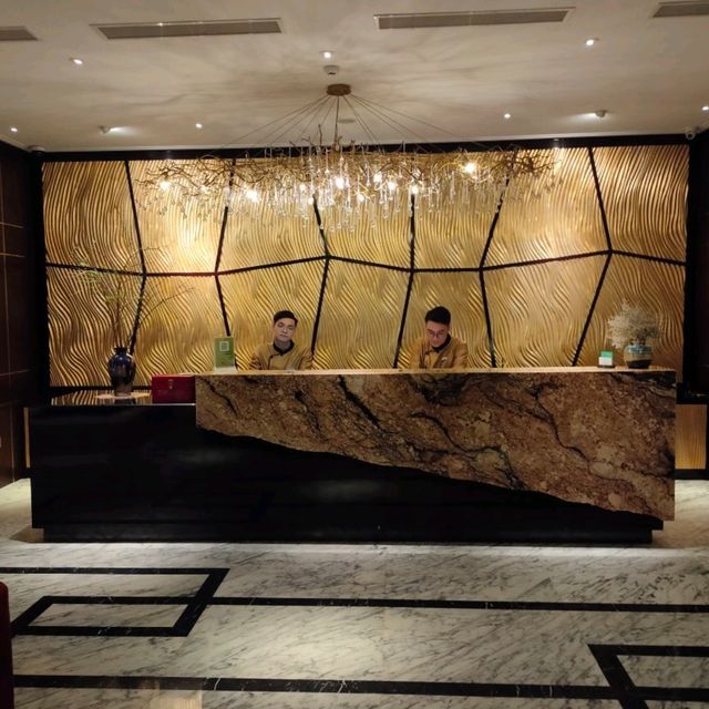 抜群のロケーション アナトールハノイ