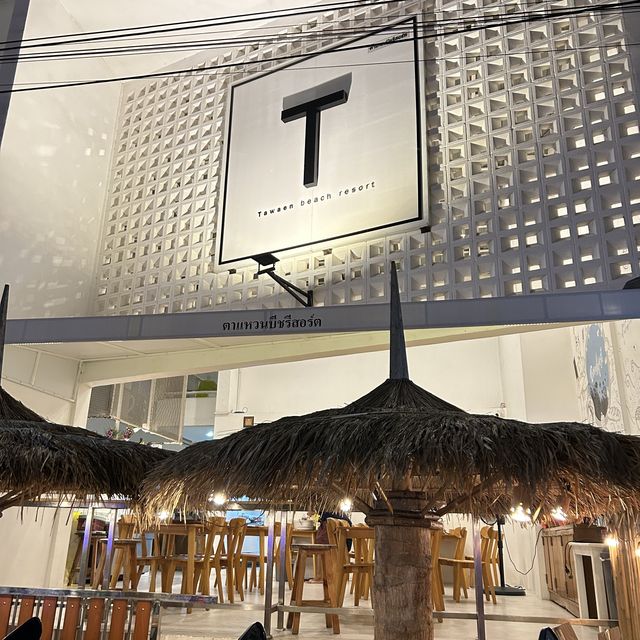 Tawaen beach restaurant ร้านสุดชิล บนเกาะล้าน