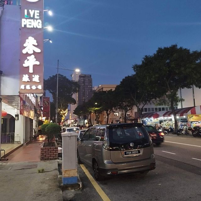 A Night Walk at George Town Penang