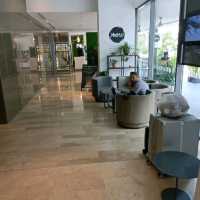 Studio M Hotle Lobby 