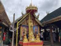 มูขอพร ‘หลวงพ่อทันใจ’ วัดพระธาตุดอยคำ