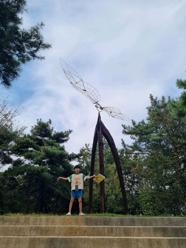 비현실적인 구조물이 인상 깊은 김포국제조각공원 