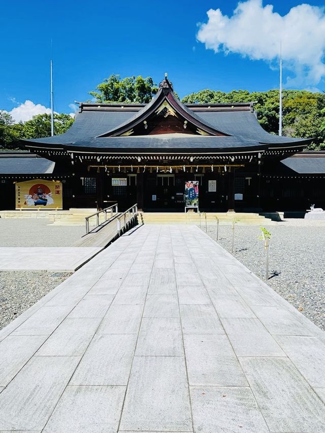 【愛知県/砥鹿神社】可愛い鹿のファミリーがいる神社