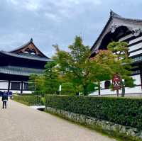 Tofuku-ji: Zen Tranquility Blooms