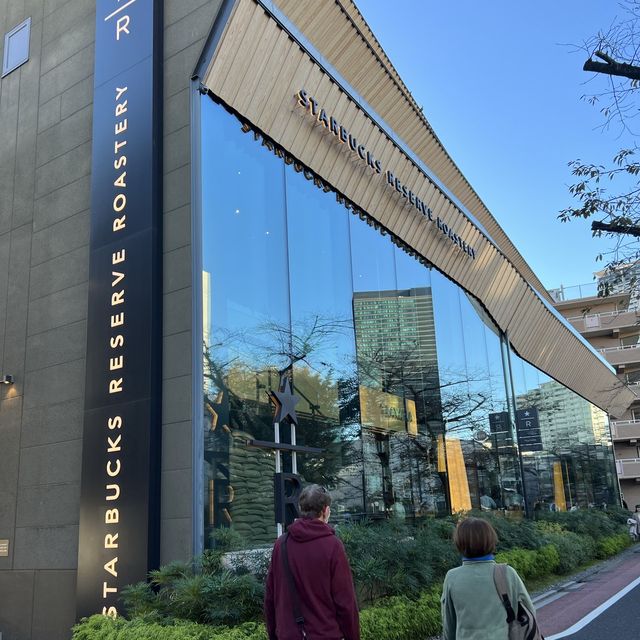 Biggest Starbucks in Japan