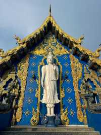 Fascinating Blue Temple in Chiang Rai