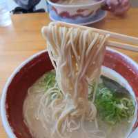 【大阪グルメ】生卵無料でさっぱり味のラーメン東大！