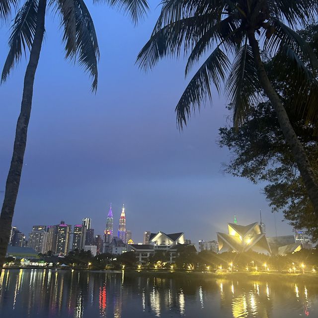 夜晚的蒂蒂旺沙公園