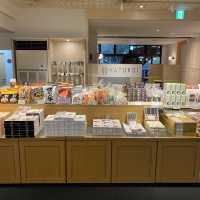 嬉野温泉「萬象閣敷島」リニューアルされた木のギャラリー敷島和洋室（corner room）宿泊記