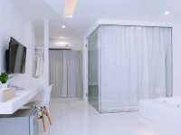 The White Hotel By Charoensri🌷🌷