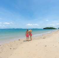 รีสอร์ทสุดหรูติดทะเล มีชายหาดส่วนตัว 🏝