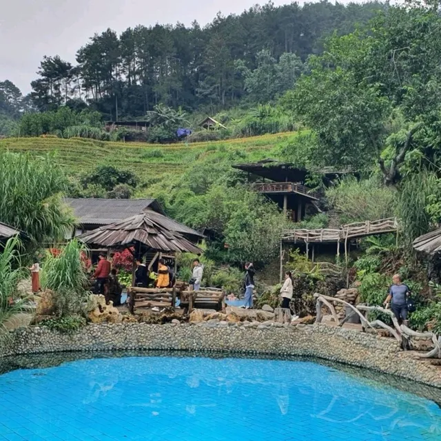 Trạm Tấu Hotsprings