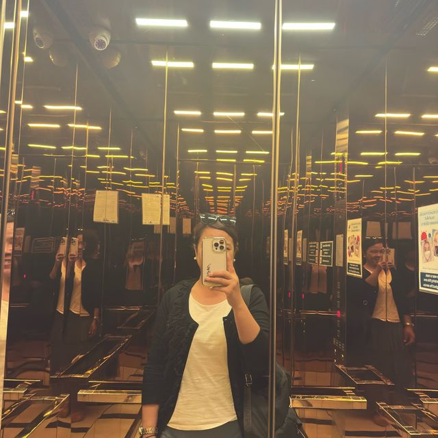📍Mandy Nok โรงแรมแห่งศิลปะของ อ.เฉลิมชัย ฯ