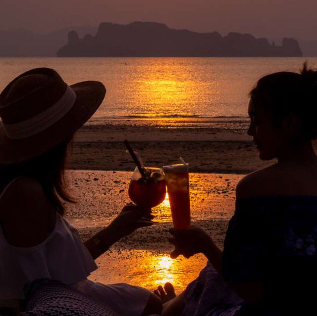 Amari Vogue Krabi ที่พักวิวเกาะห้อง ริมหาดทับแขก