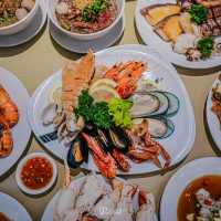 อากาศดี ๆ แบบนี้ต้องชวนครอบครัวมา Dinner ปูยักษ์