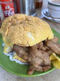 澳門🇲🇴地道推介👍🏻平民餐廳新鴻發美食😍人氣豬扒包