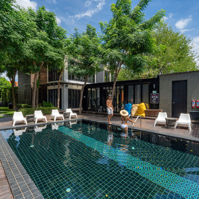 ที่พักหัวหินติดทะเล สระวิวปัง หมูกะทะรสเด็ด 🏝️