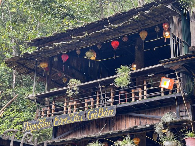 Dung Thu Restaurant ร้านอาหารในหมู่บ้านกั๊ตกั๊ต