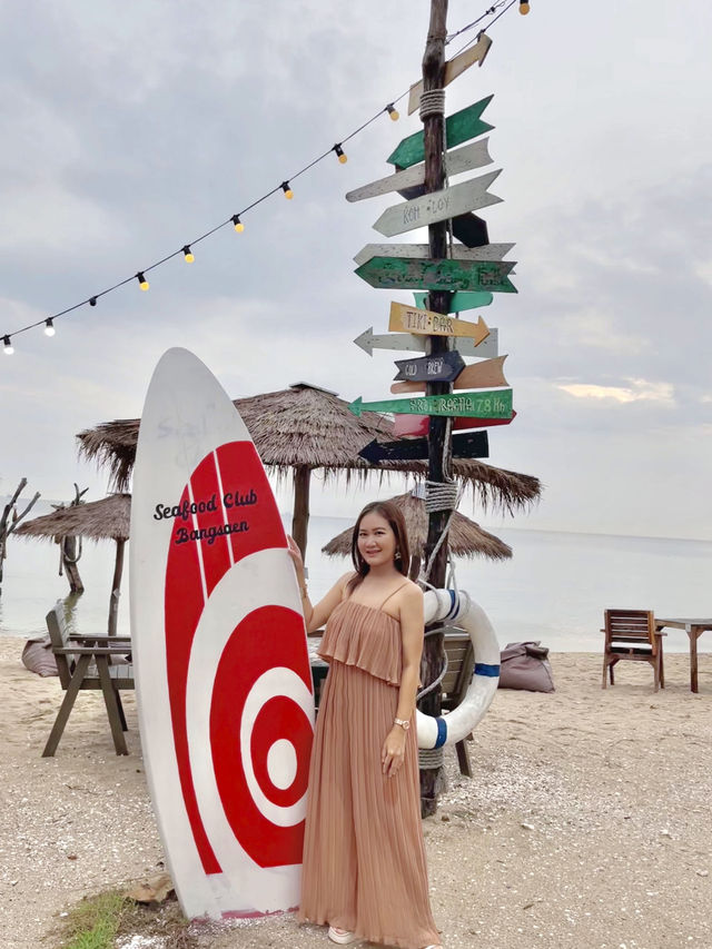 ร้านอาหารวิวสวย Seafood Club Bangsaen