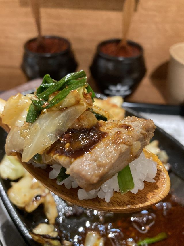 일본에서 건너온 스테미나 철판구이 맛집 ‘비쿠리야’