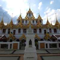 โลหะปราสาทแห่งแรกขิงไทย ณ วัดราชนัดดารามวรวิหาร 