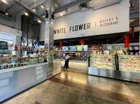 ครัวดอกไม้ขาว - White Flower 