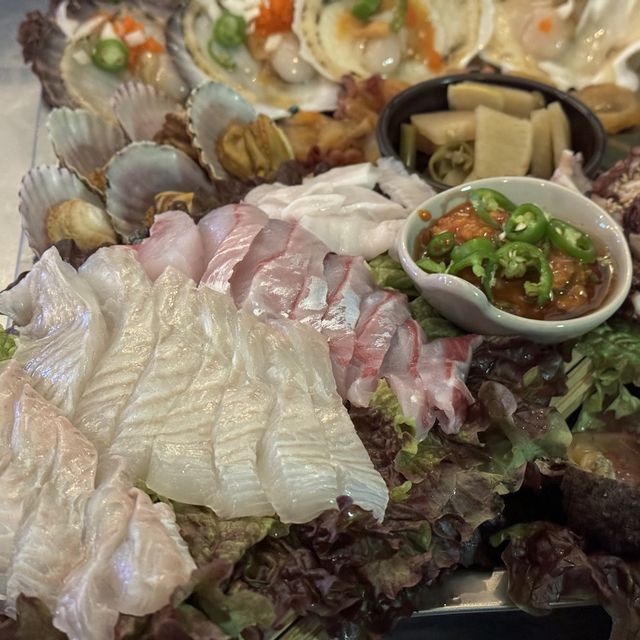 신사역 횟집 바다를훔친언니