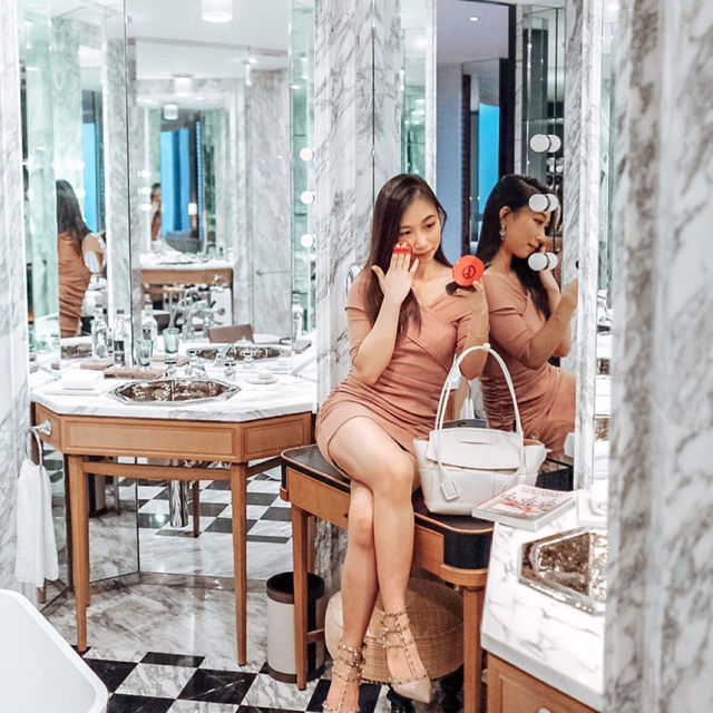 Rosewood：全港最靚嘅打卡酒店，奢華洗手間同海景房絕對係閨蜜staycation首選！