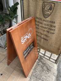 Srna สรณะ ร้านกาแฟใจกลางเมืองหัวหิน