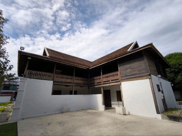 Khum Museum - คุ้มเจ้าบุรีรัตน์ (มหาอินทร์)