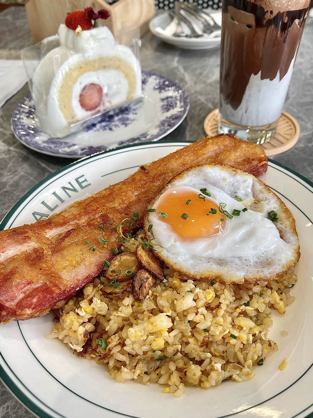 PRALINE Cafe 🍽️ 