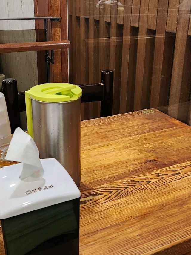 명동에서 오래도록 자리잡고 있는 터줏대감, 명동교자