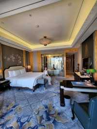 Wanda Reign on the Bund: Pure Elegance