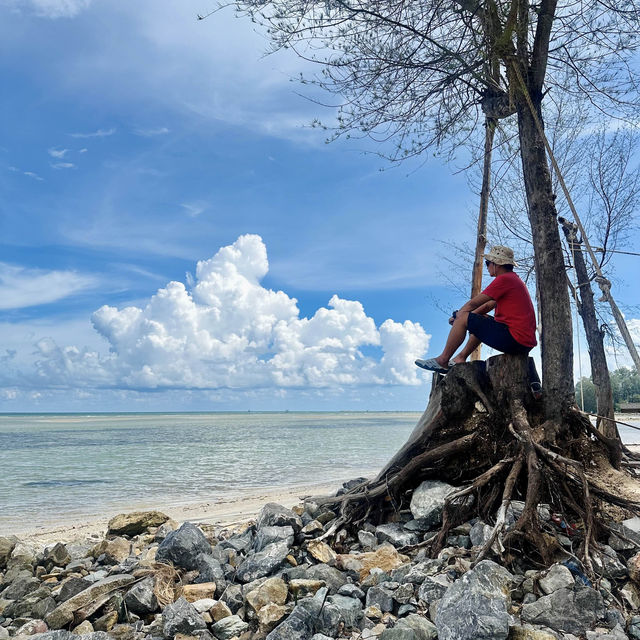 🏖️หาดน้ำแดง หาดลับที่ใครหลายคนอาจจะยังไม่รู้จักแห่