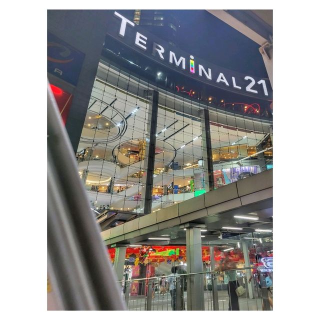 曼谷Terminal 21商場：環遊世界主題，適合逛街用餐的好去處
