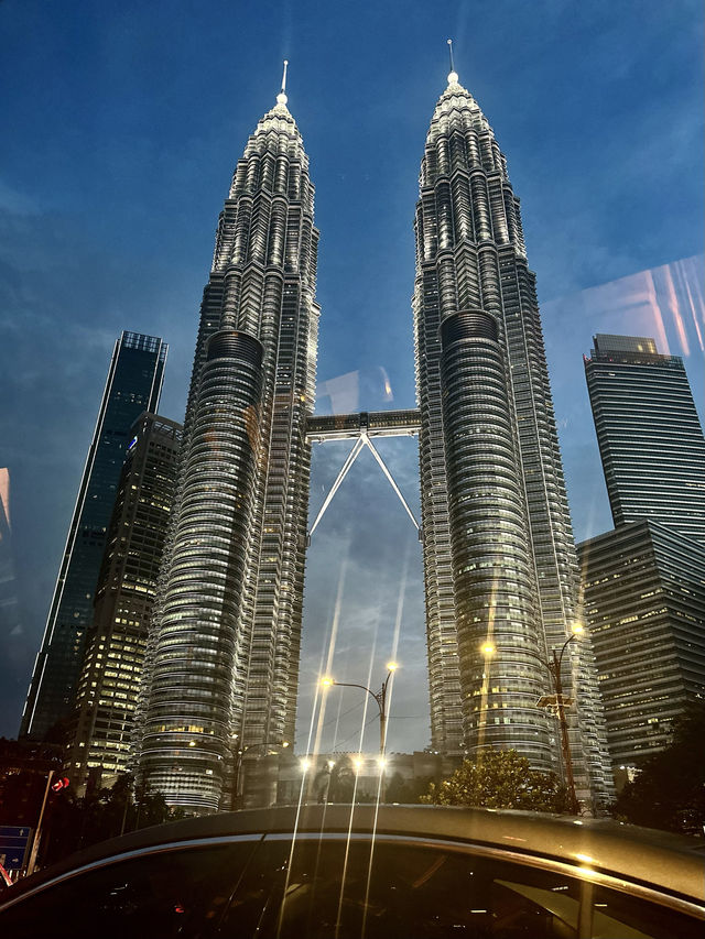 Discover the Iconic Petronas Towers, Malaysia 🇲🇾 