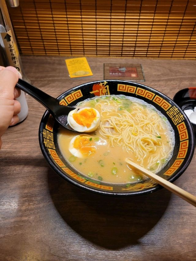 이치란 라멘의 본고장: 🍜이치란 라멘 본점🏮