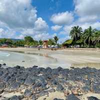 Pantai Batu Hitam: A Scenic Gem in Kuantan with Clear Waters