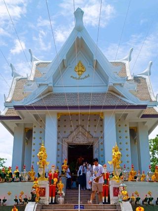 The Shrine of Phanthai Norasing