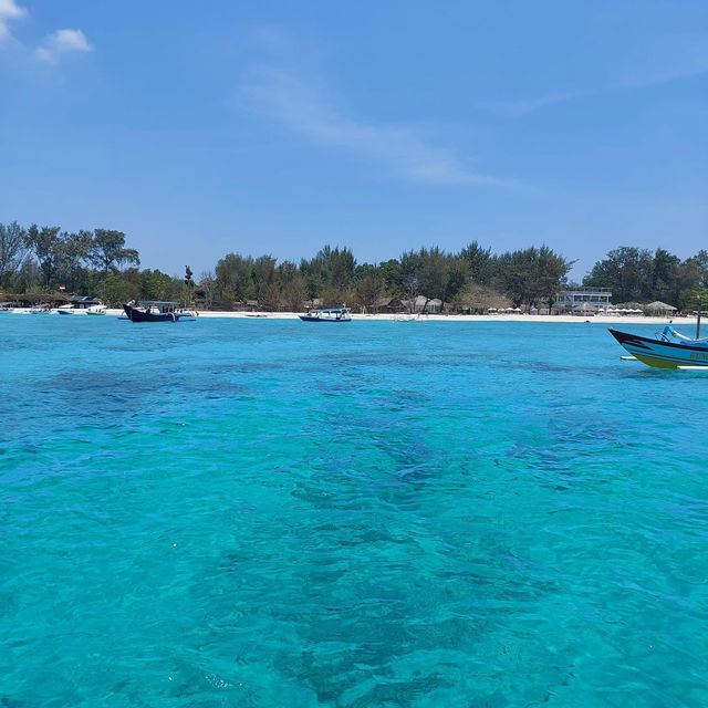 Serene Shores: Lombok's Tropical Haven