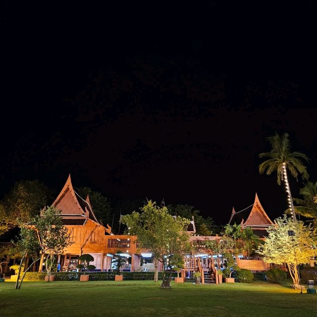 งาน ชม จันทร์ที่อัมพวา FULL MOON