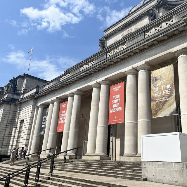 Art and Science Under One Roof