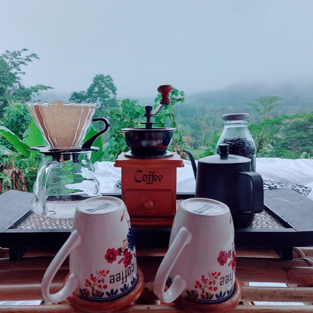 นอนดูหมอกจิบกาแฟยามเช้า@บ่อเกลือ นอนดูหมอกจิบกาแฟยามเช้า@บ่อเกลือ