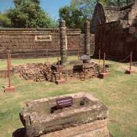 2สถานที่ท่องเที่ยวปราสาทเมืองต่ำ-ปราสาทเขาพนมรุ่ง