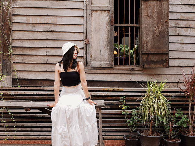 Vanich House คาเฟ่วินเทจสุดชิคย่านตลาดน้อย
