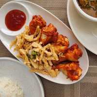 “Deli Egg Cafe&Bistro”