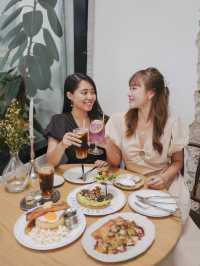 曼谷🇹🇭奶油風自然光cafe🤎