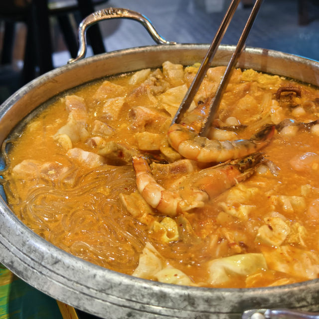 金巴利道韓國菜餐廳，足料特色燉煮拼盤