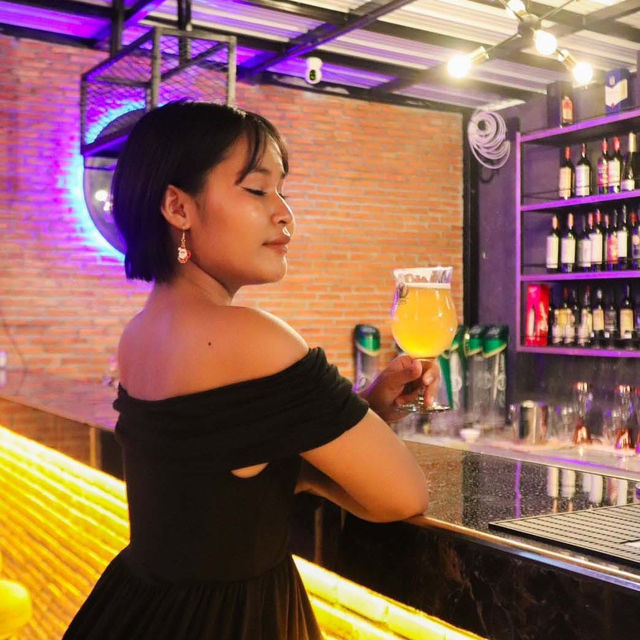 นั่งชิลๆที่ร้อยเอ็ด🥂✨